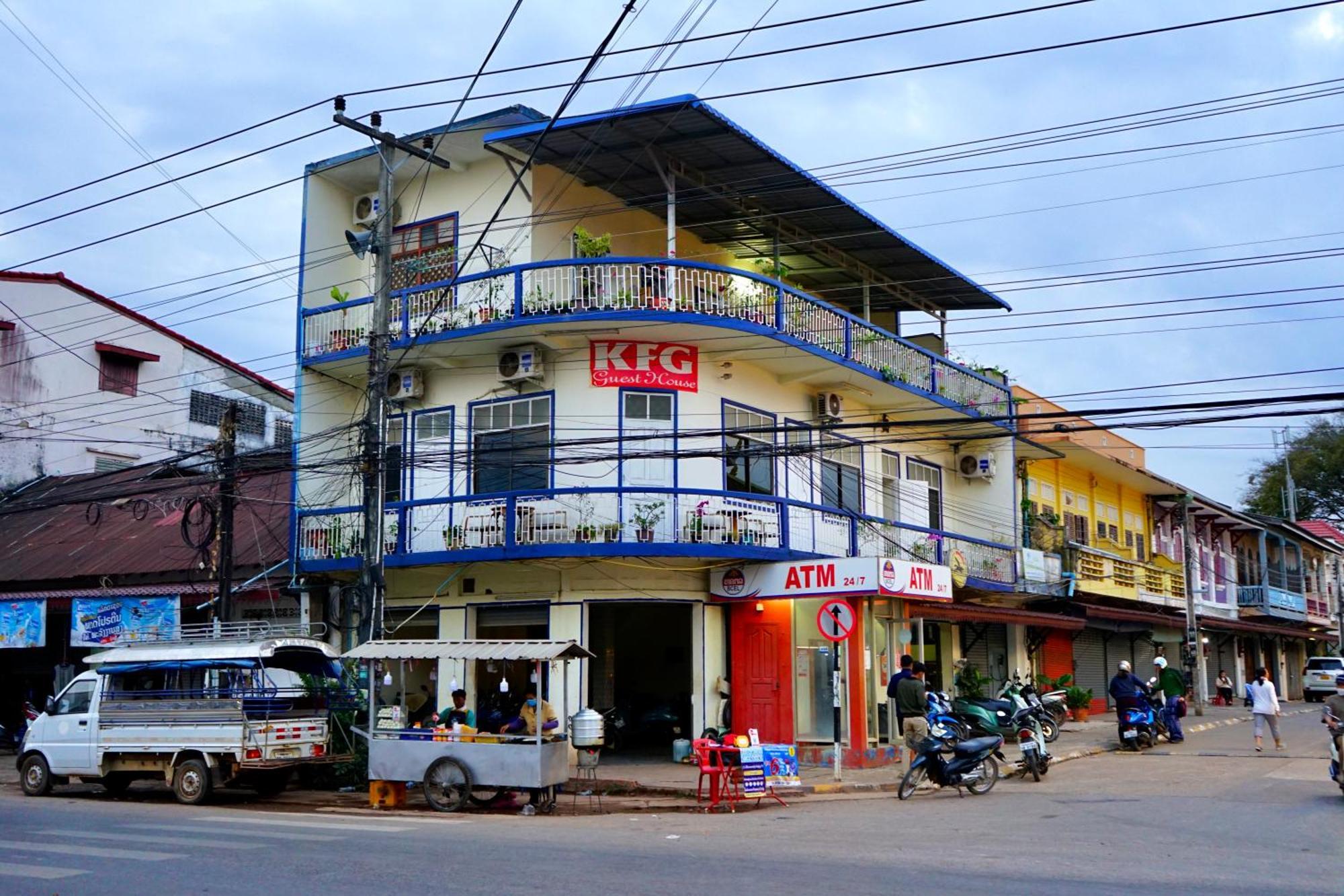 Kfg Guesthouse Thakhek Exterior foto